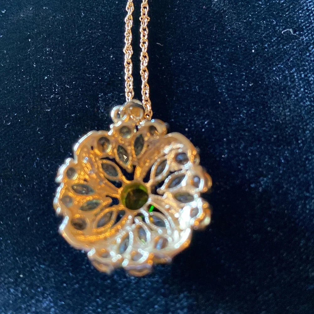 Ten Karat Multi Stone Pendant - Picture 3 of 7